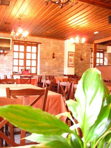 Alonaki Guesthouse Platanos  Bagian luar foto