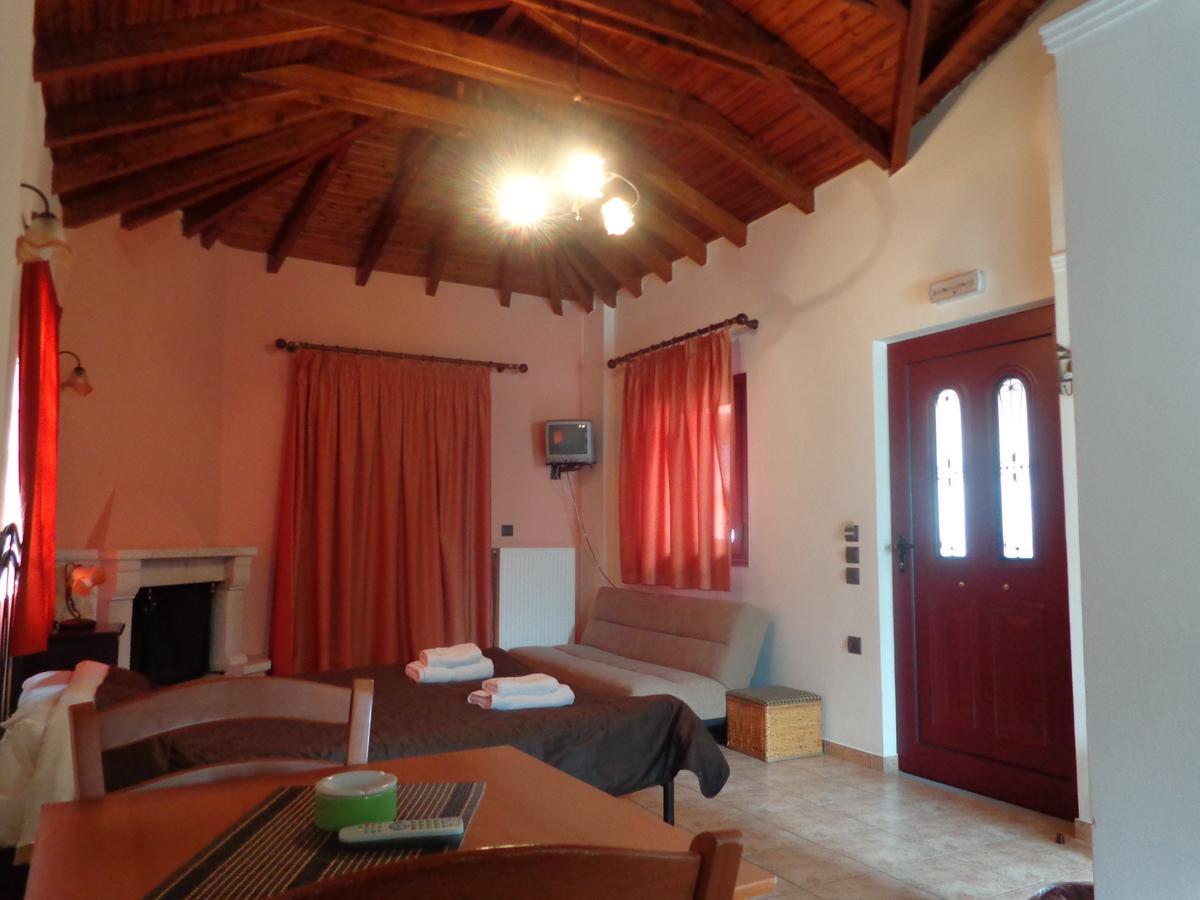 Alonaki Guesthouse Platanos  Bagian luar foto