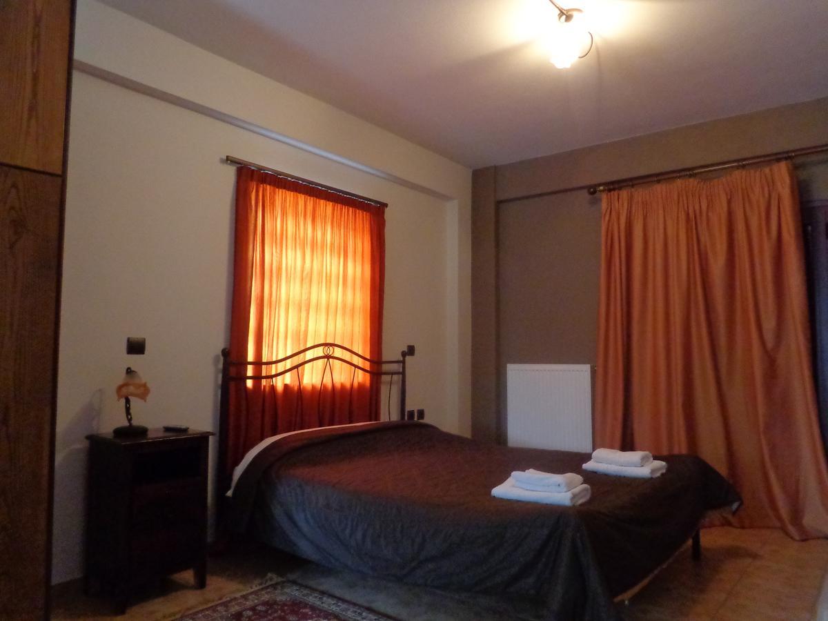 Alonaki Guesthouse Platanos  Bagian luar foto